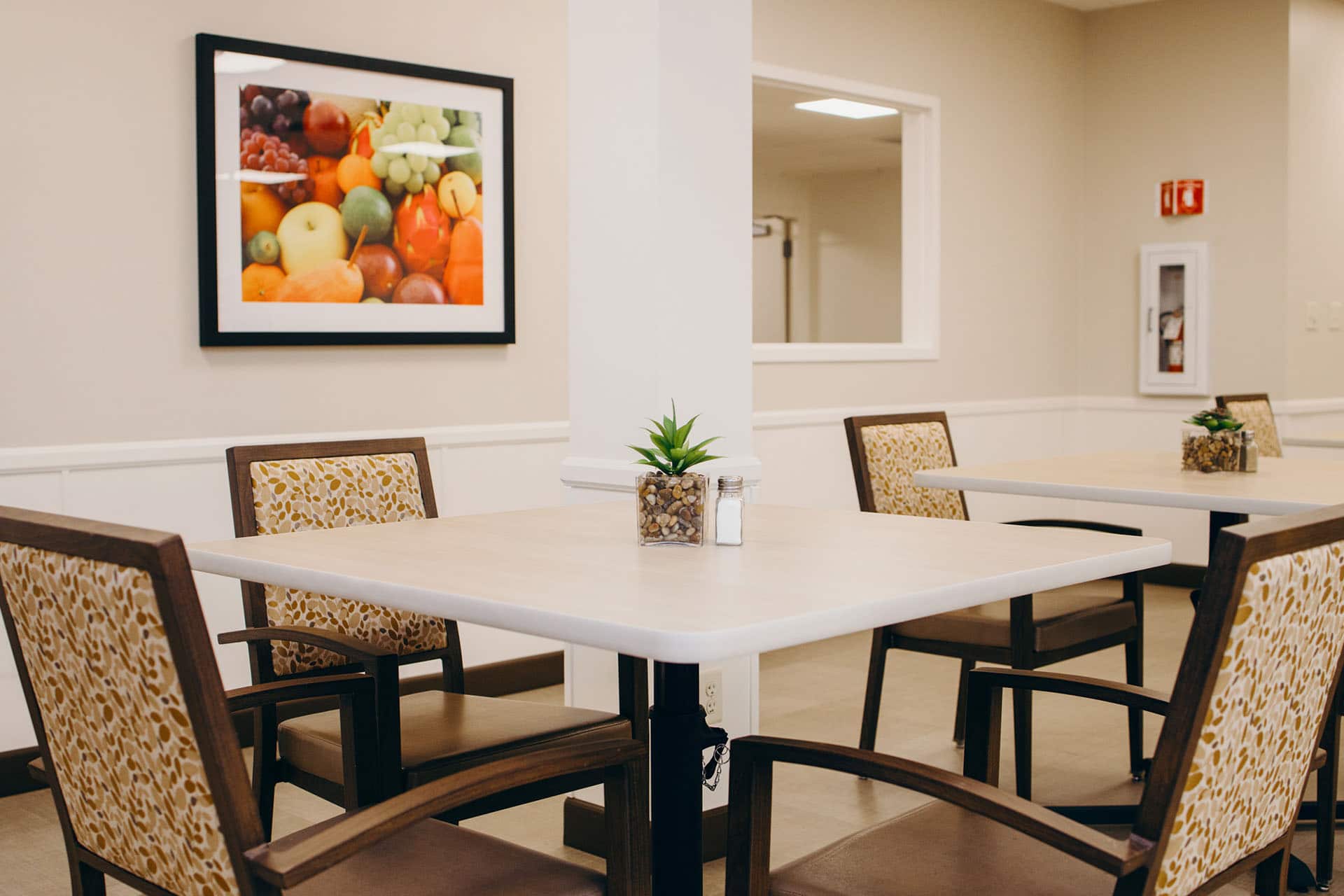 haven health globe location dining room