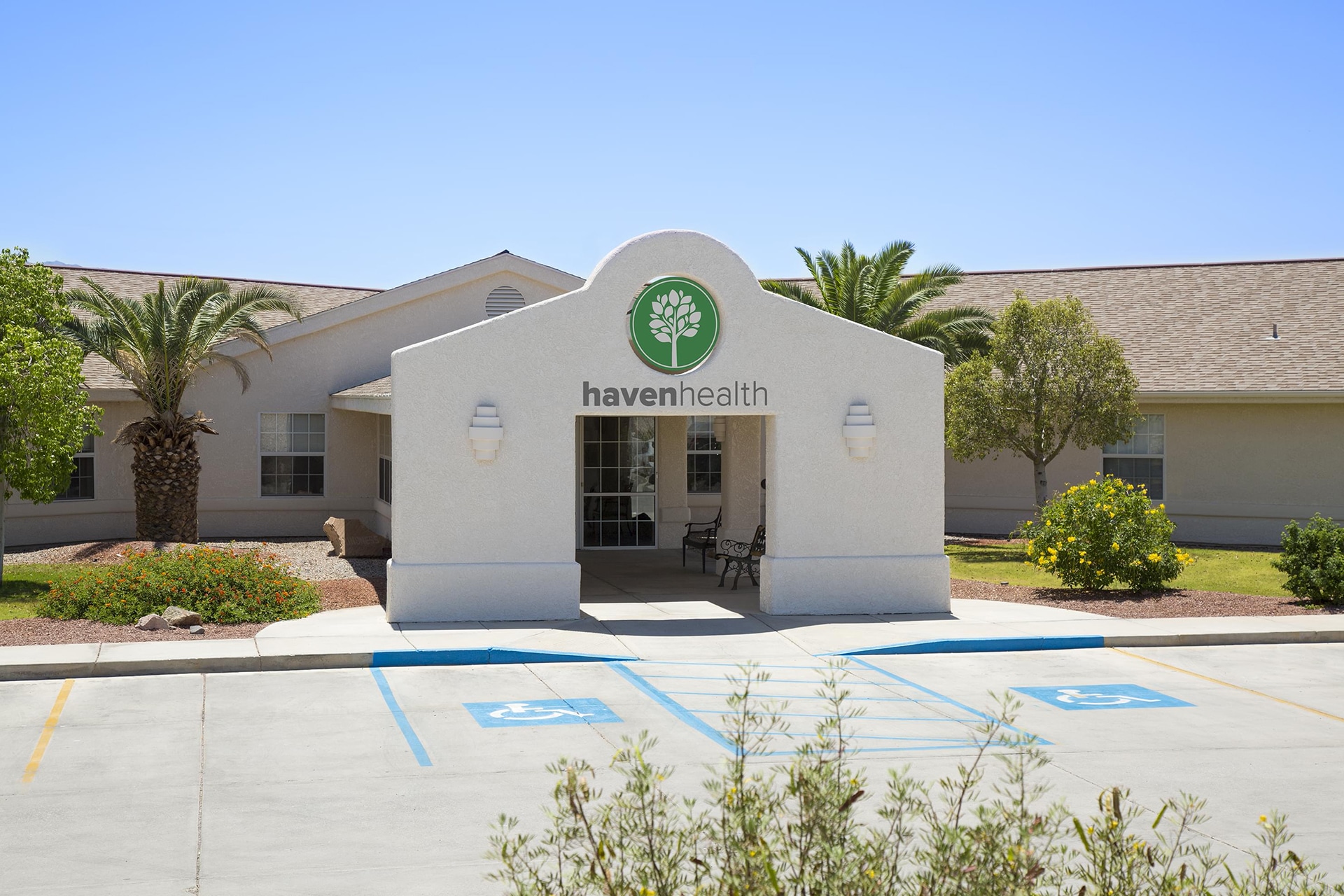 Outside front view of Haven Health Lake Havasu