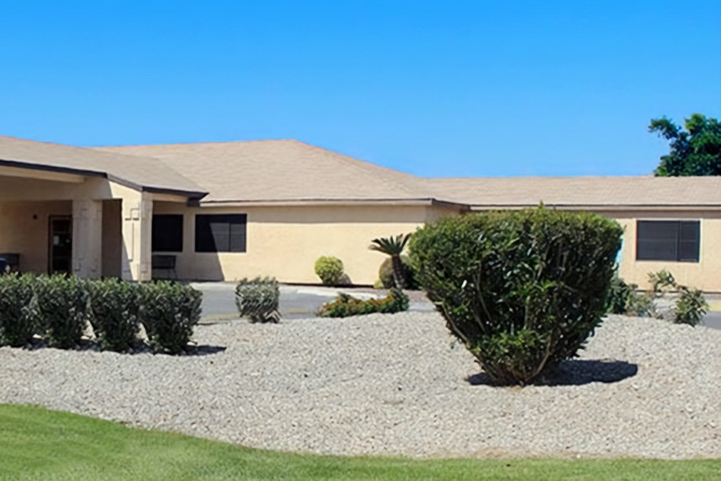 Yuma Outside View of Facility