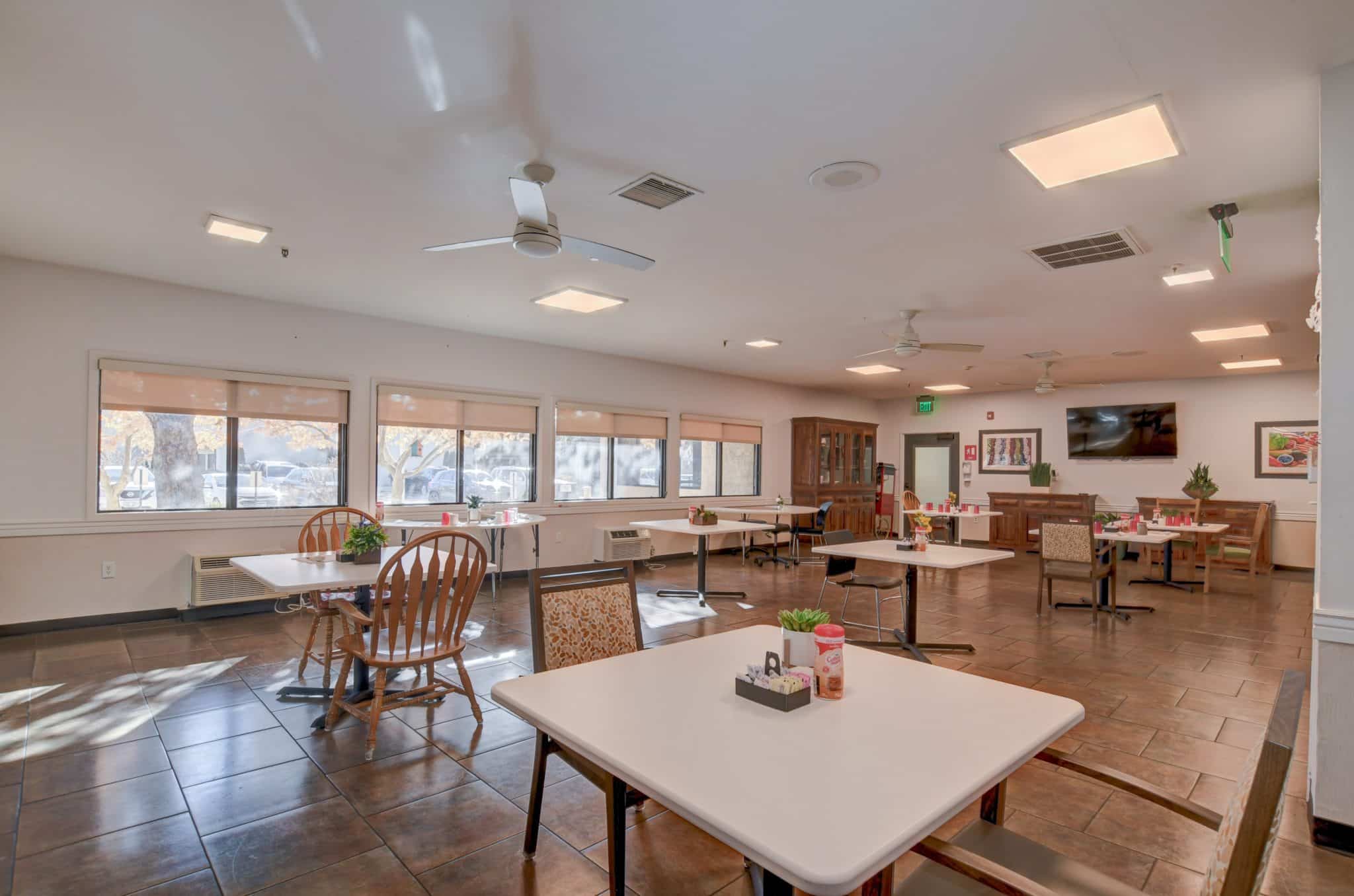 Dining Room at Haven Health Prescott