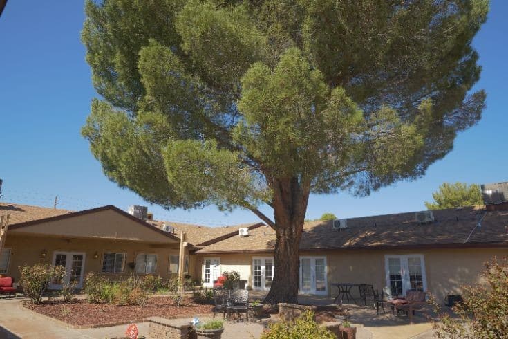 Exterior of haven health cottonwood