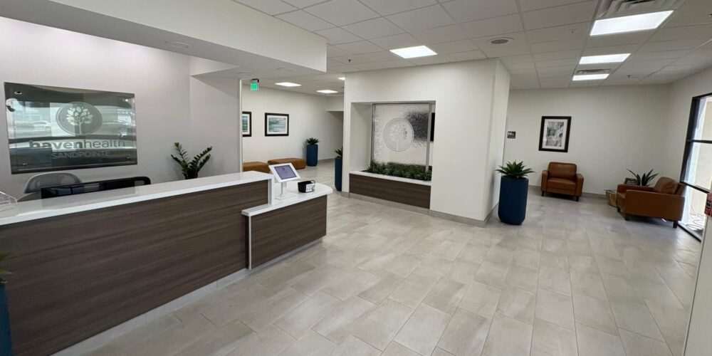 Sandpointe Lobby Scaled E1762473274361