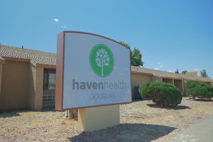 exterior sign of haven health douglas