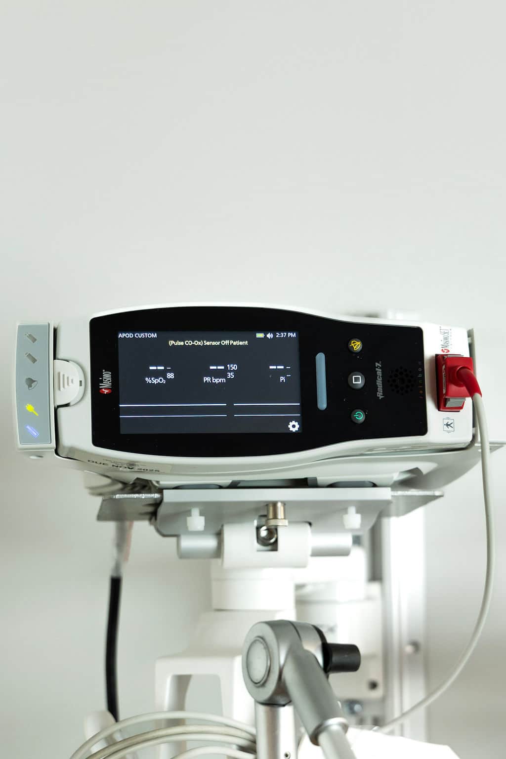 Haven Health Sky Harbor patient room equipment